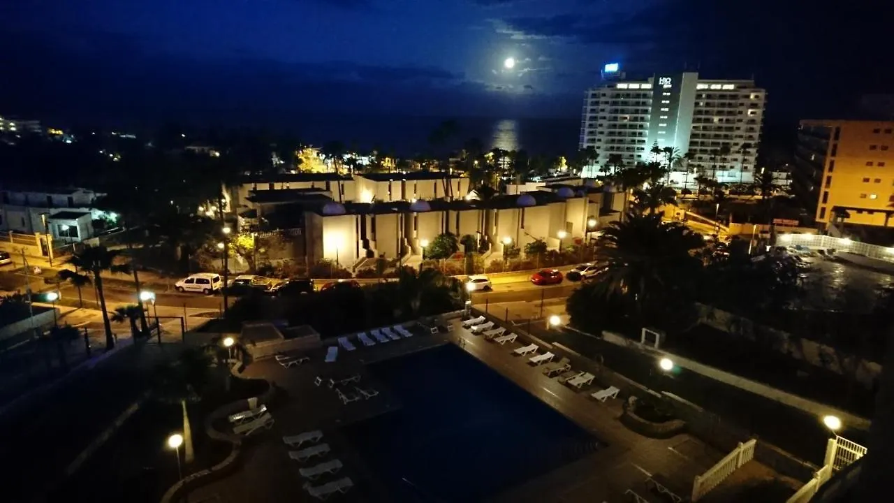 ** Apartahotel Apartamentos Borinquen Playa de las Américas España