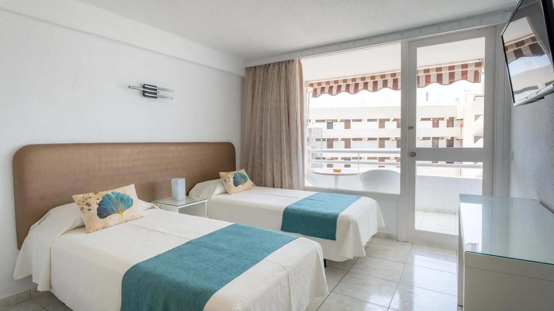 Apartamentos Borinquen Playa de las Américas España