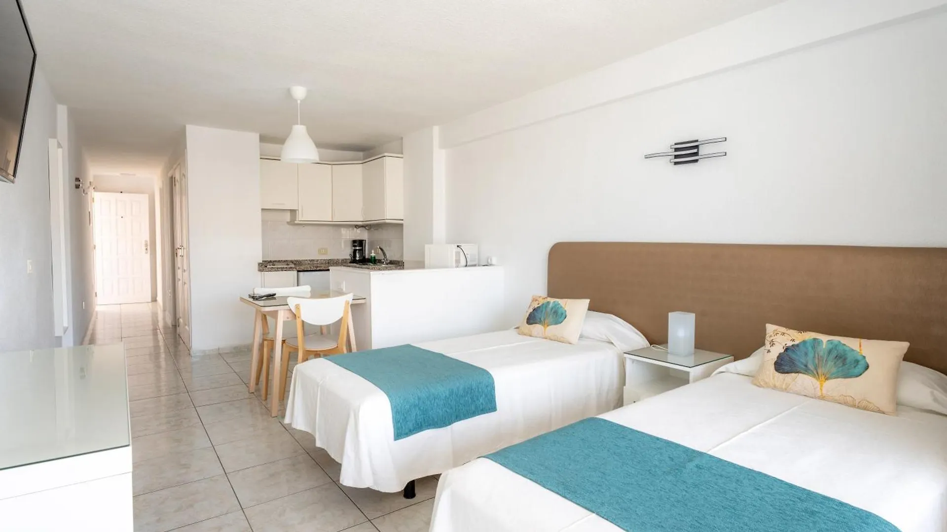 Apartamentos Borinquen Playa de las Américas 2*,
